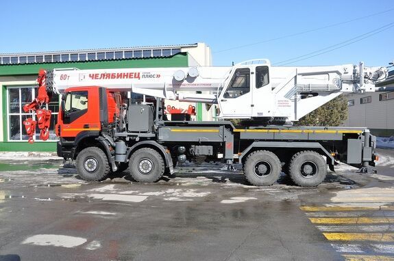 Автомобильный кран Челябинец КС-65760 IVECO-AMT 60т