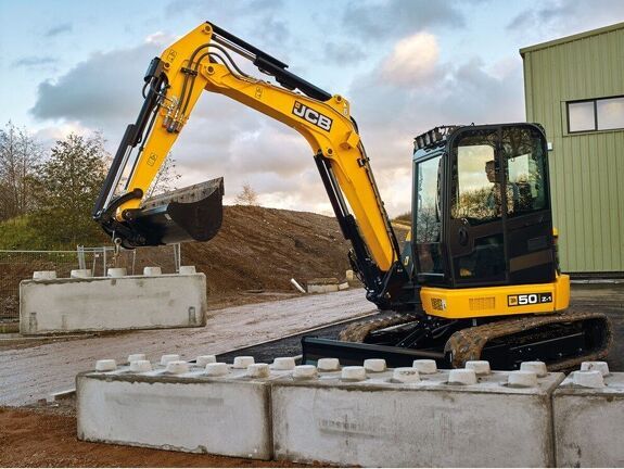 Аренда мини-экскаватора JCB 50Z-1