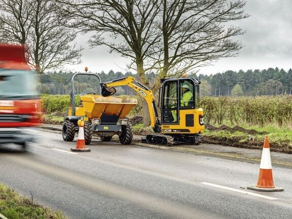 Аренда мини-экскаватора JCB 19C-1