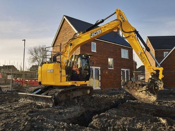 Аренда гусеничного экскаватора JCB JZ141