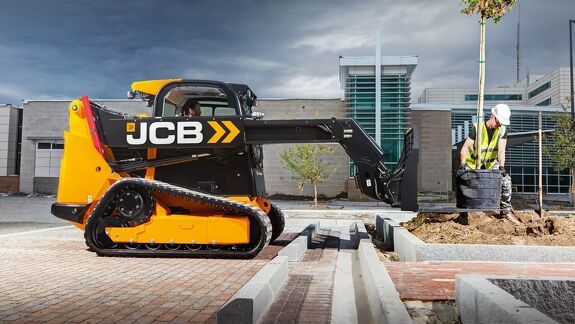 Аренда мини-погрузчика JCB 3TS-8T