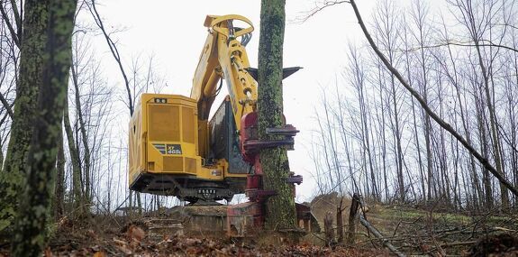 Аренда харвестера Komatsu XT465L-5