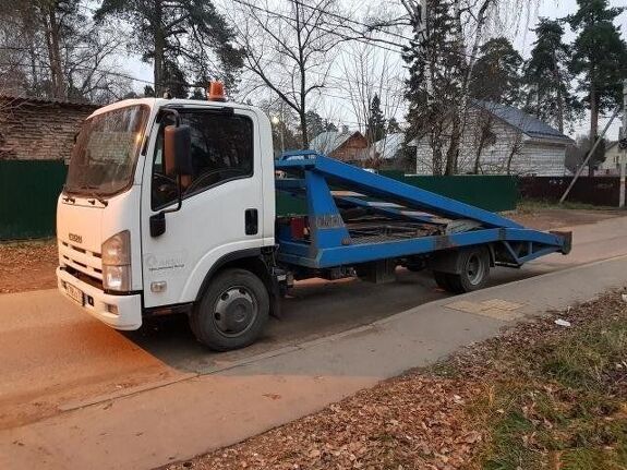 Аренда автовоза Isuzu Elf