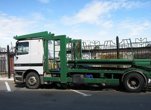 Аренда автовоза Mercedes-Benz Actros 1835