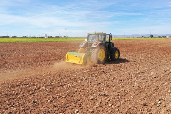 Аренда грунтового мульчера Serrat Farmland 4