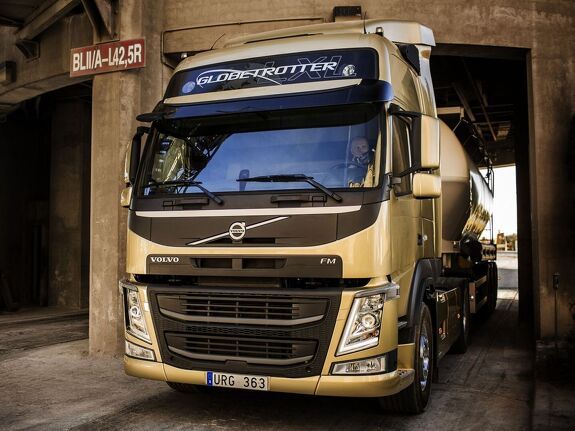 Аренда седельного тягача 4x2 Volvo FM