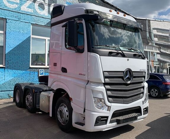 Аренда седельного тягача 4x2 Mercedes-Benz Actros