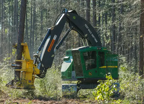 Аренда валочно-пакетирующей машины John Deere 803M