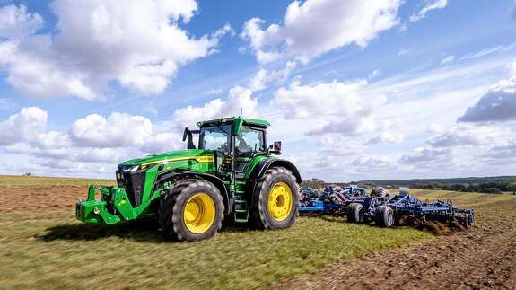 Аренда трактора John Deere 8R 230