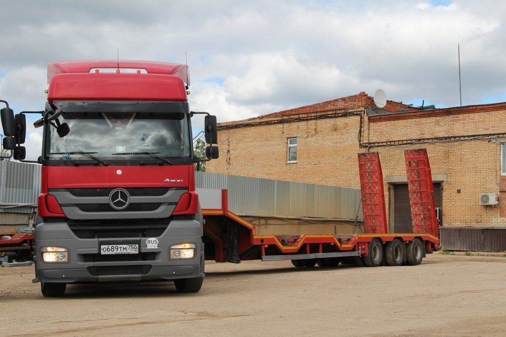 Трал (полуприцеп-тяжеловоз) Mercedes-Benz AXOR