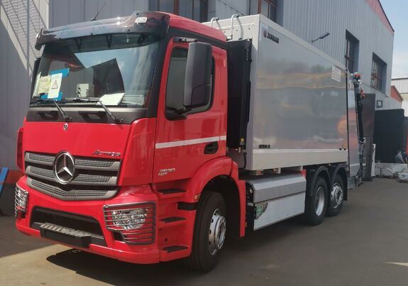 Аренда мусоровоза Mercedes Benz Actros 2530 L