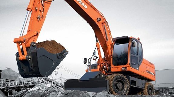 Аренда колесного экскаватора DOOSAN DX210W с грейфером