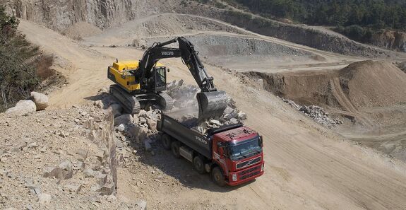 Аренда гусеничного экскаватора VOLVO EC480D