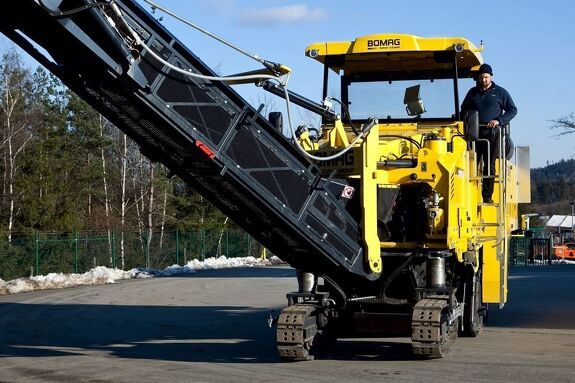 Аренда дорожной фрезы Bomag BM 1000-30-2