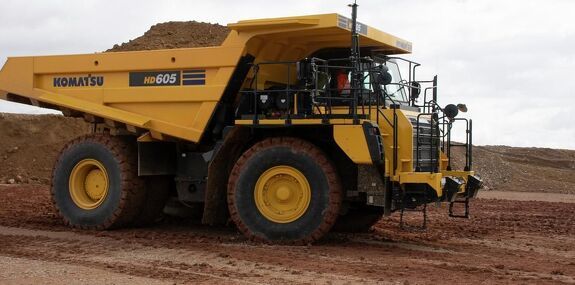 Аренда самосвала Komatsu HD605-8