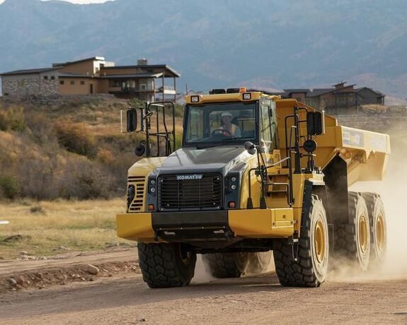 Аренда самосвала Komatsu HM400-5