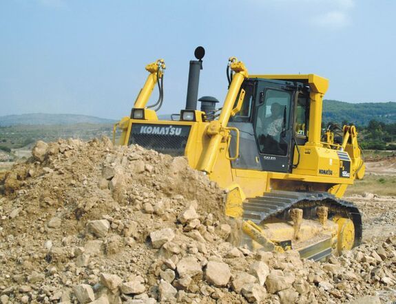 Аренда гусеничного бульдозера Komatsu D155AX-5