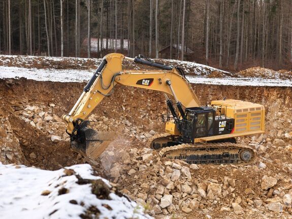 Аренда гусеничного экскаватора CAT 390F L