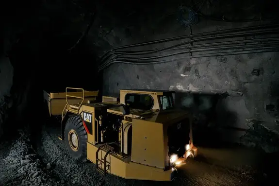 Аренда самосвала CAT AD22
