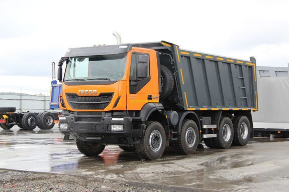 Аренда самосвала IVECO Trakker AD410T41